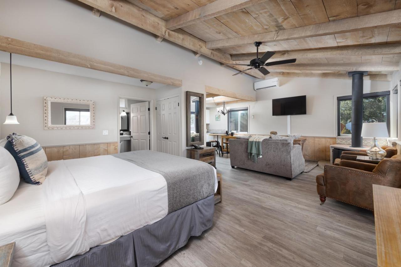Hotel Sky Ranch